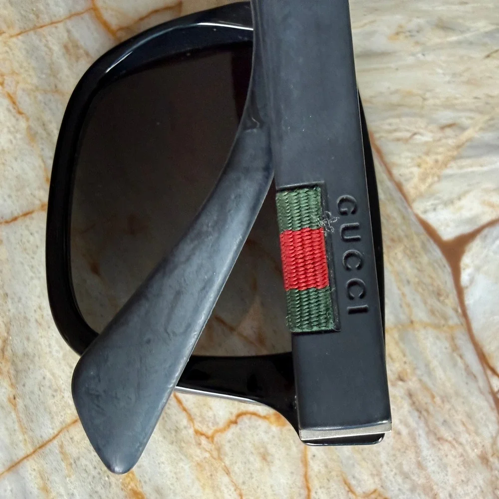Gucci Black Rectangular Sunglasses Made in Italy‎ with Green Red Stripe Detail